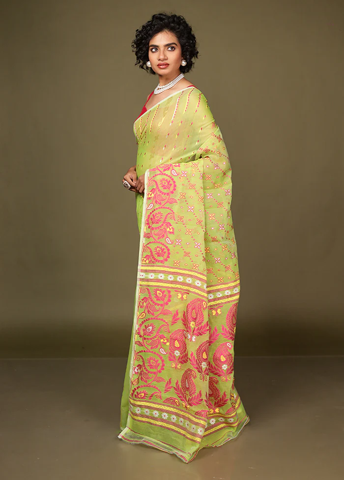 Green Tant Jamdani Saree Without Blouse Piece - Image 4