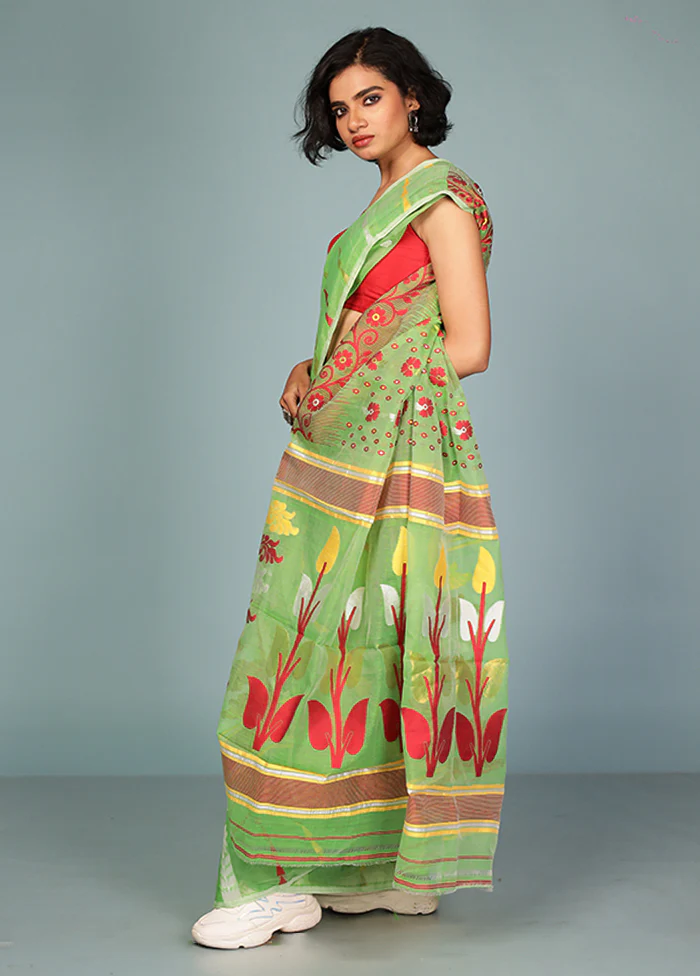 Green Tant Jamdani Saree Without Blouse Piece - Image 4