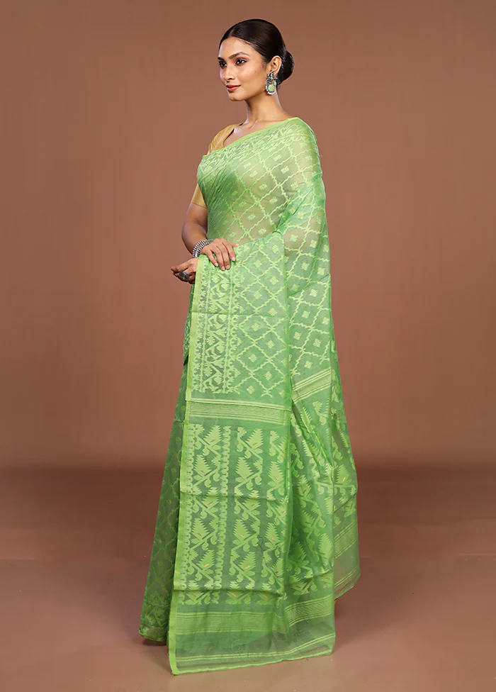 Green Jamdani Cotton Saree Without Blouse Piece - Image 4