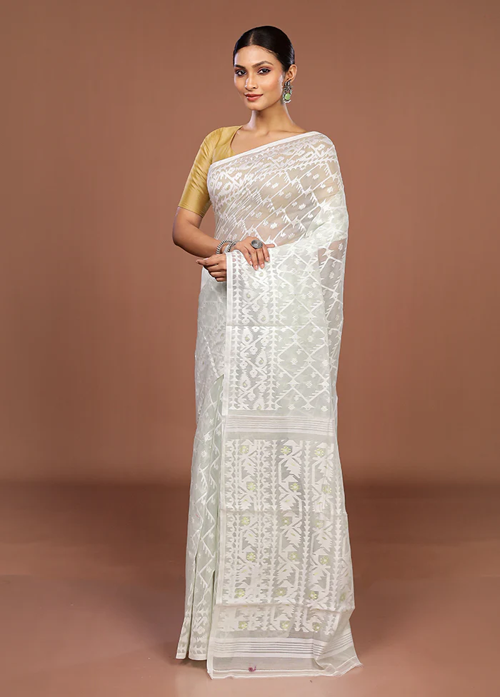 Green Jamdani Cotton Saree Without Blouse Piece - Image 4