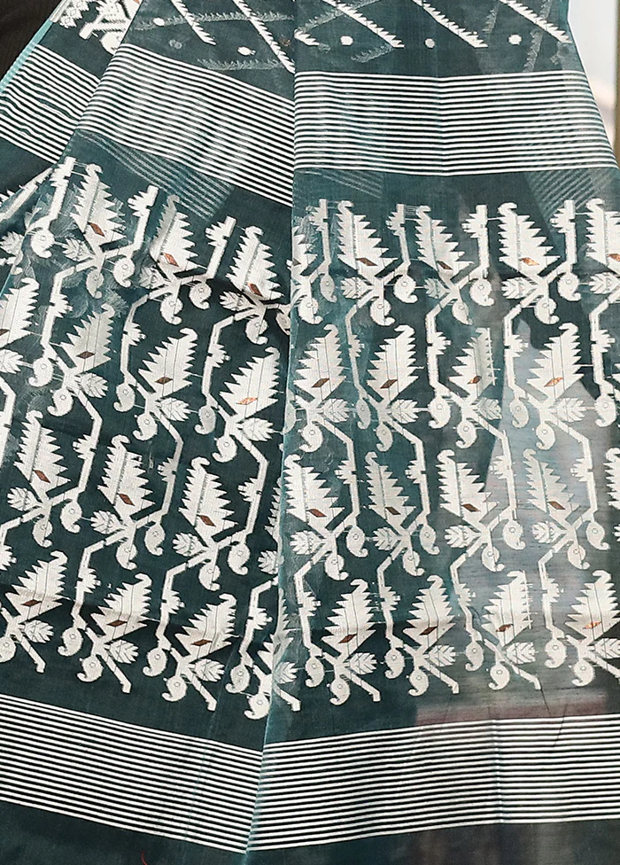Green Jamdani Woven Dupatta - Image 3