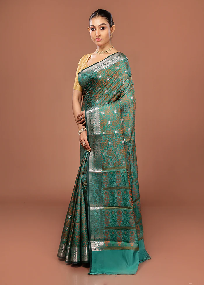 Green Jamewar Silk Saree With Blouse Piece - Image 4