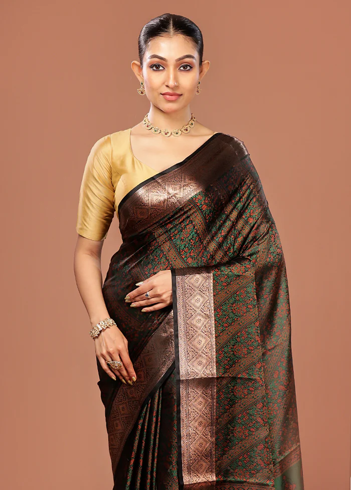 Green Jamewar Silk Saree With Blouse Piece