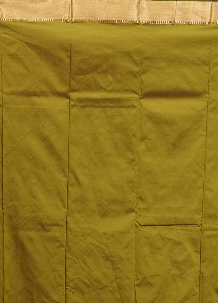 Green Kanjivaram Silk Saree With Blouse Piece - Image 5