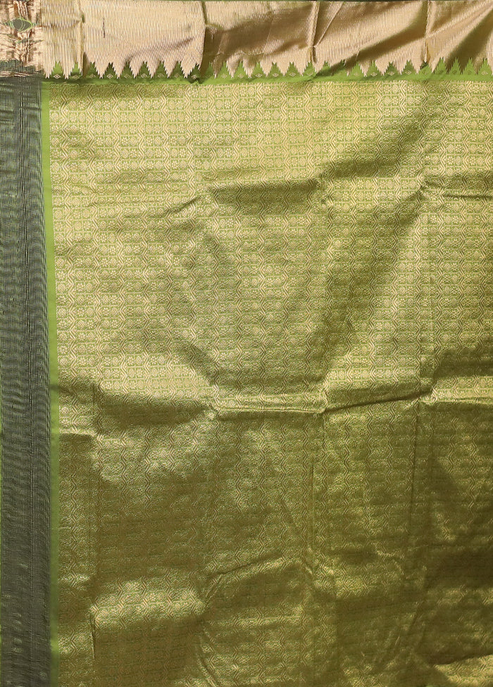 Green Kanjivaram Silk Saree With Blouse Piece - Image 5