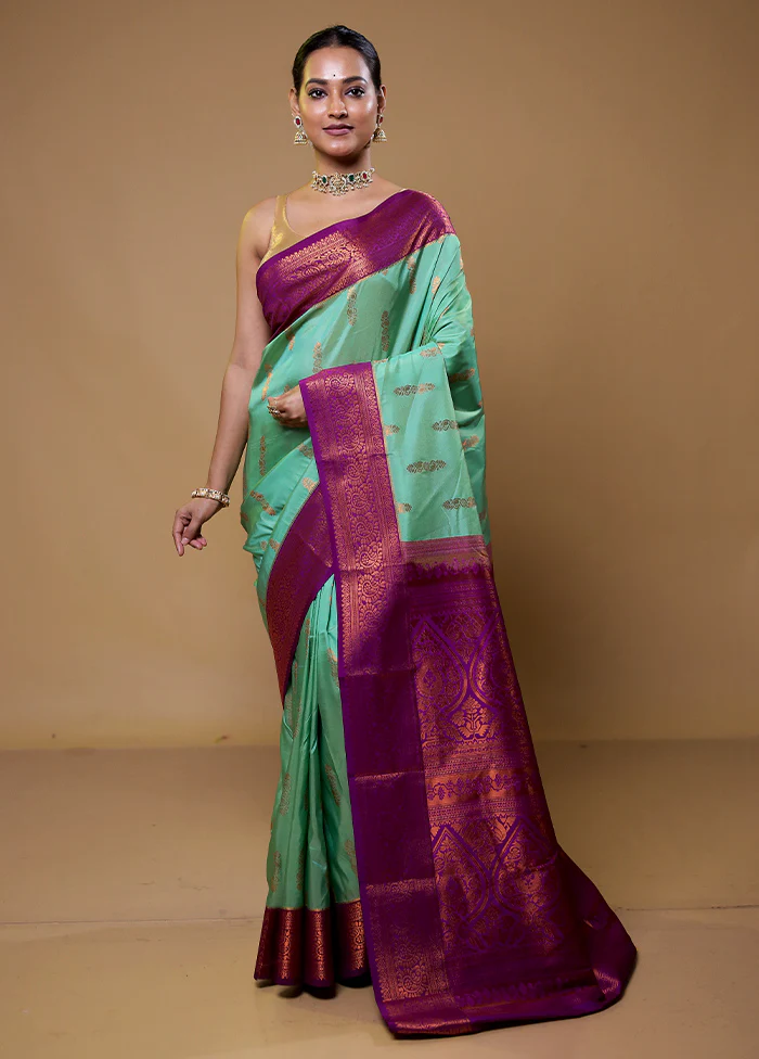 Green Kanjivaram Silk Saree With Blouse Piece - Image 2