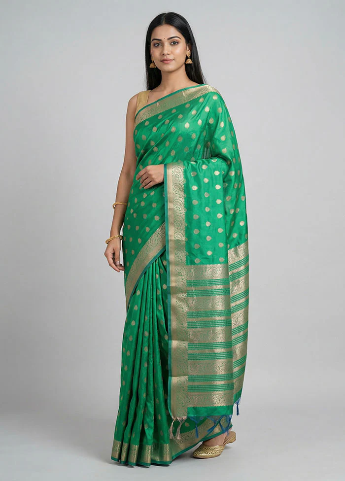 Green Kanjivaram Silk Saree With Blouse Piece