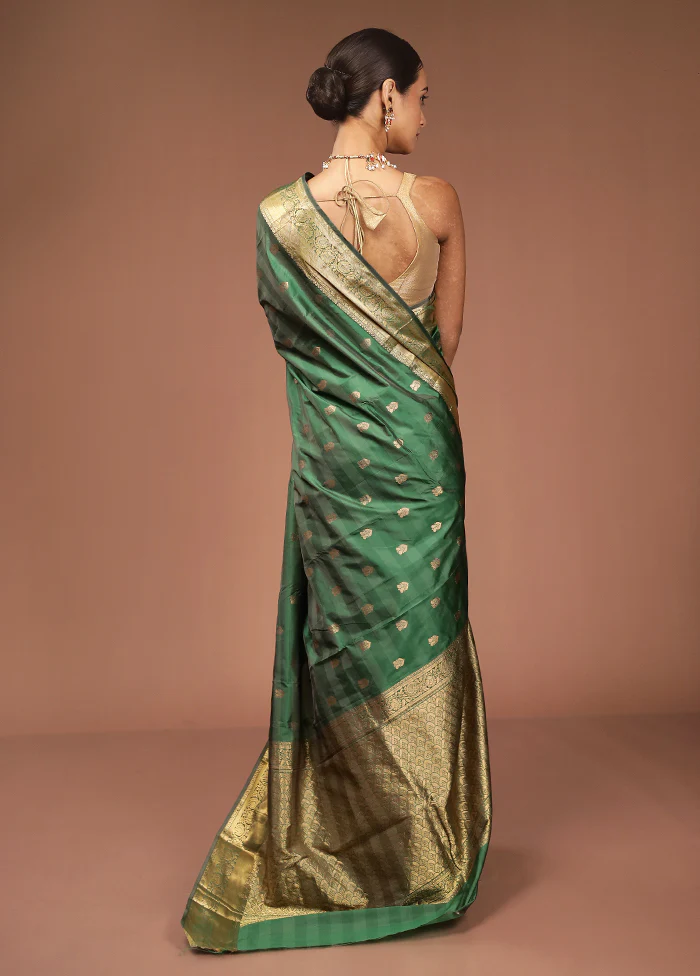Green Kanjivaram Silk Saree With Blouse Piece - Image 3