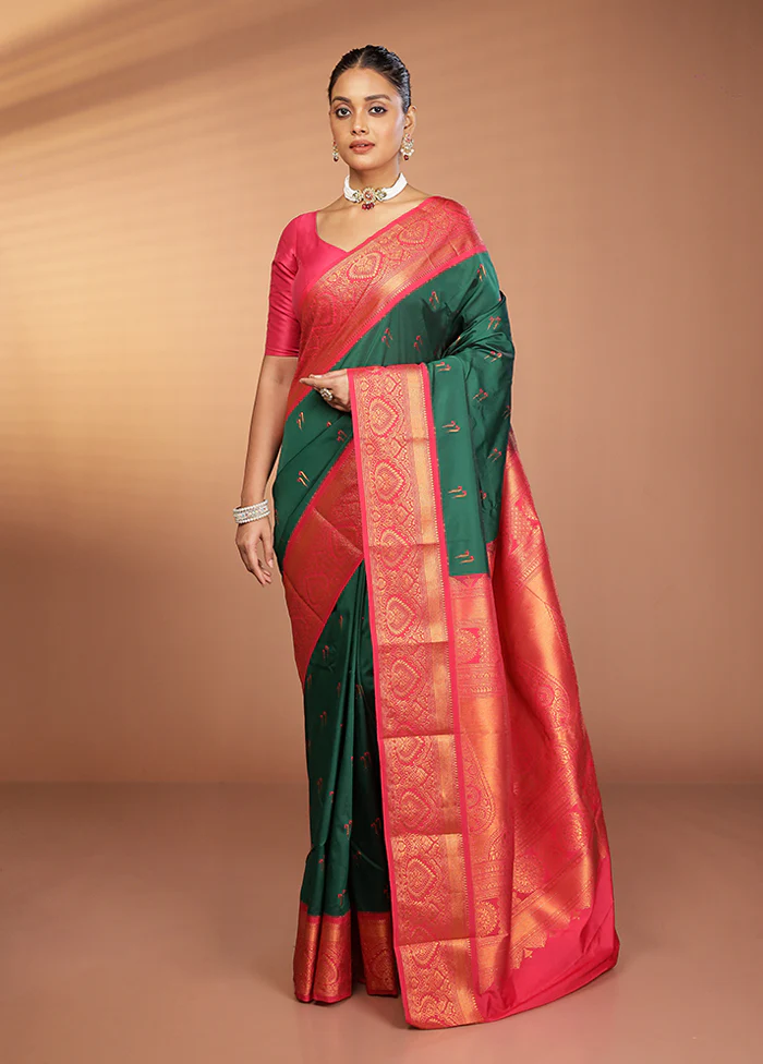 Green Kanjivaram Silk Saree With Blouse Piece - Image 2