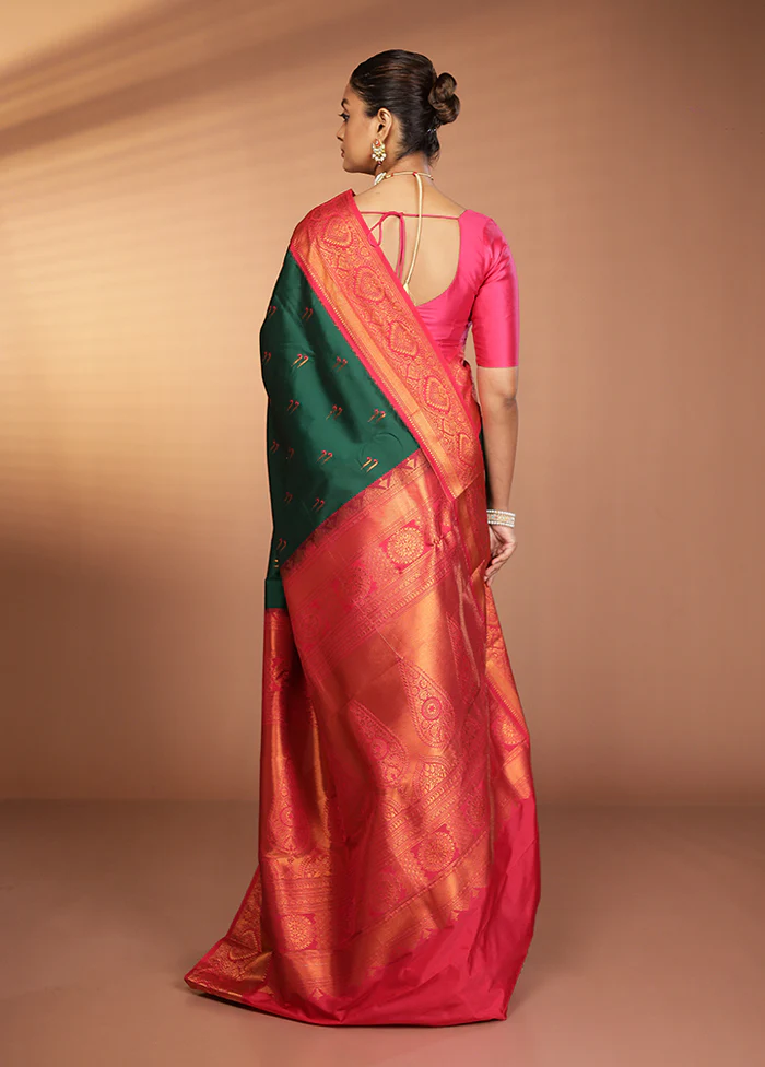 Green Kanjivaram Silk Saree With Blouse Piece - Image 3
