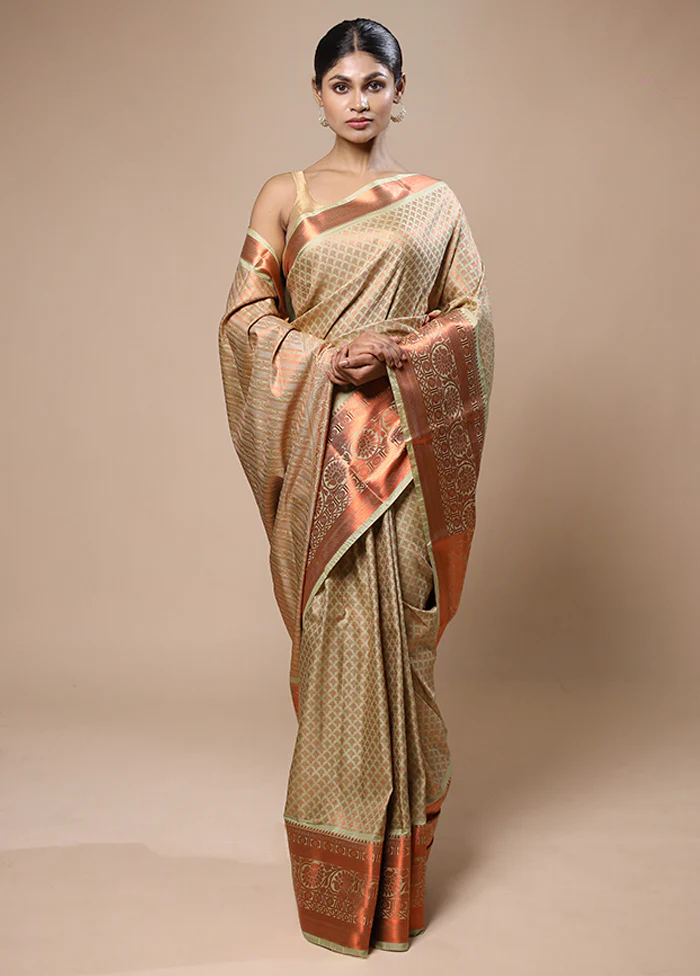 Green Kanjivaram Silk Saree With Blouse Piece - Image 2