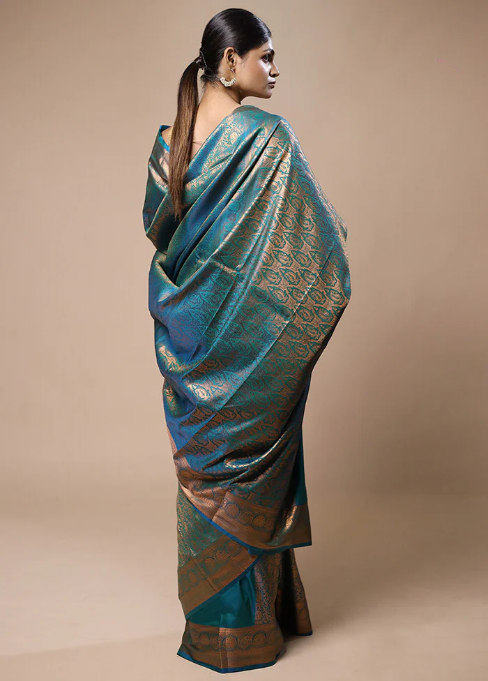 Green Kanjivaram Silk Saree With Blouse Piece - Image 3