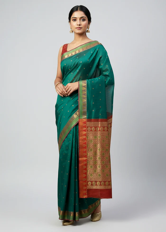 Green Kanjivaram Silk Saree With Blouse Piece