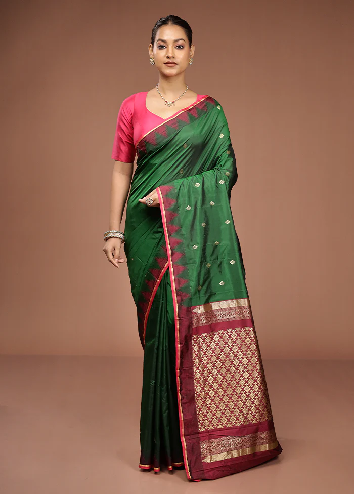 Green Kanjivaram Silk Saree With Blouse Piece - Image 2