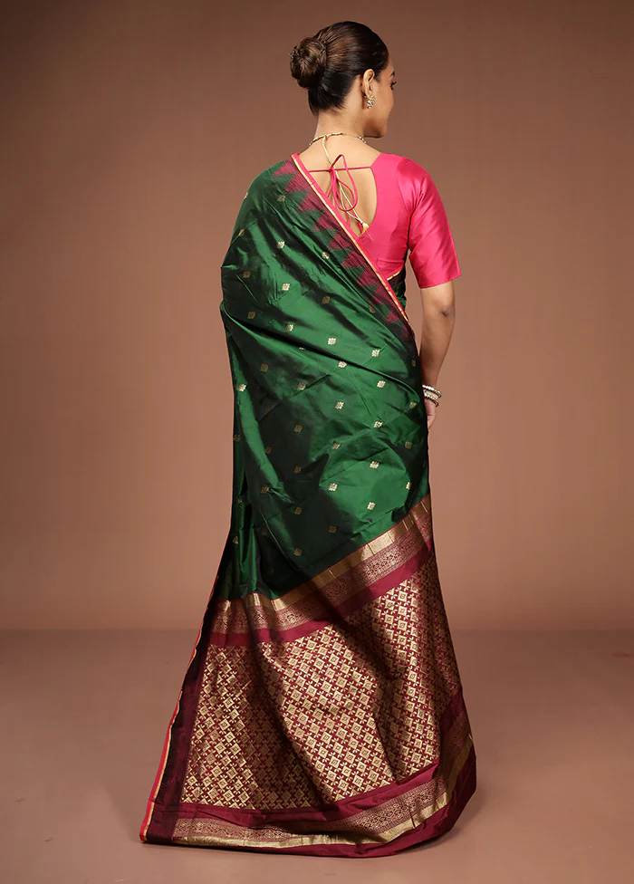 Green Kanjivaram Silk Saree With Blouse Piece - Image 3