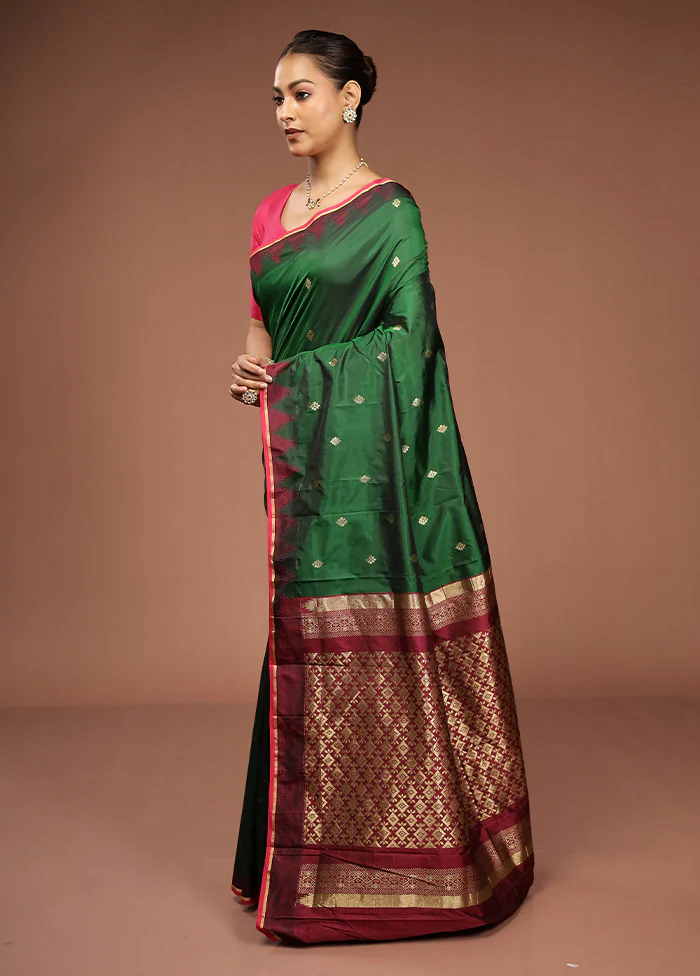 Green Kanjivaram Silk Saree With Blouse Piece - Image 4