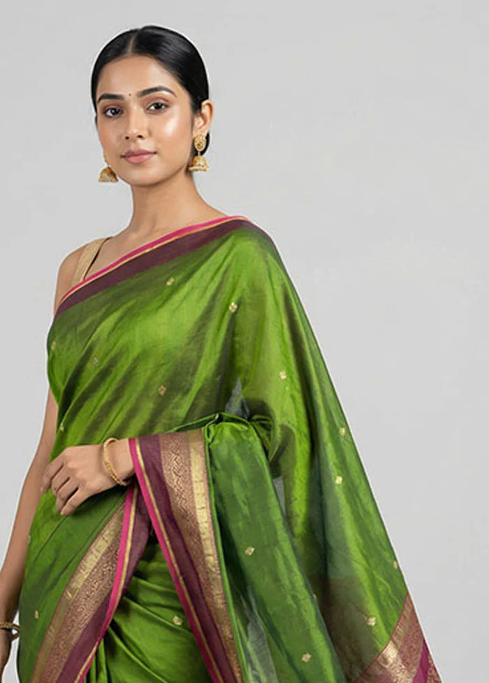 Green Kanjivaram Silk Saree With Blouse Piece - Image 2