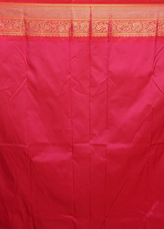 Green Kanjivaram Silk Saree With Blouse Piece - Image 5