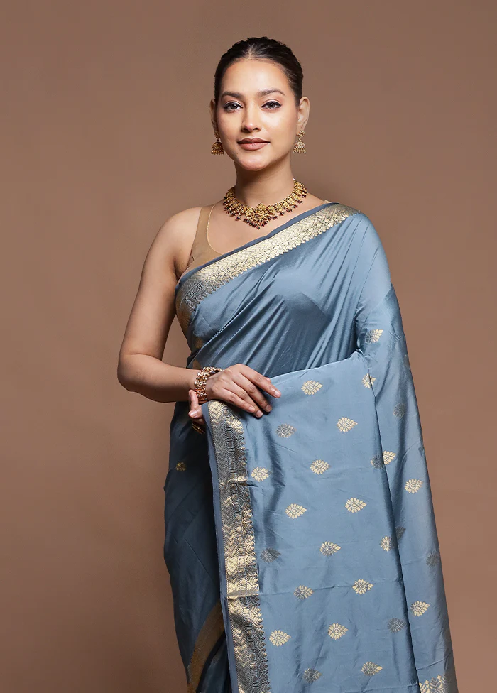 Blue Kanjivaram Silk Saree With Blouse Piece - Image 2