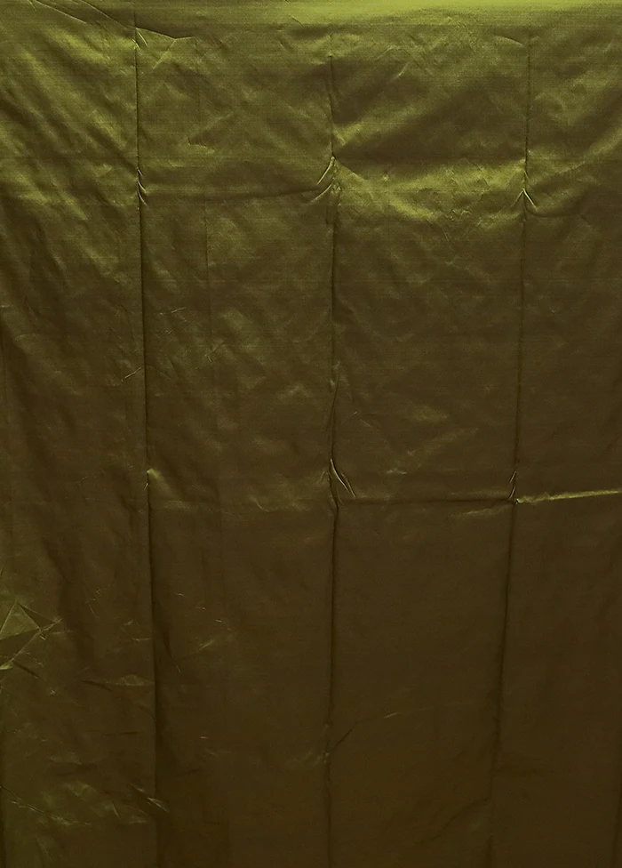 Green Kanjivaram Silk Saree With Blouse Piece - Image 5