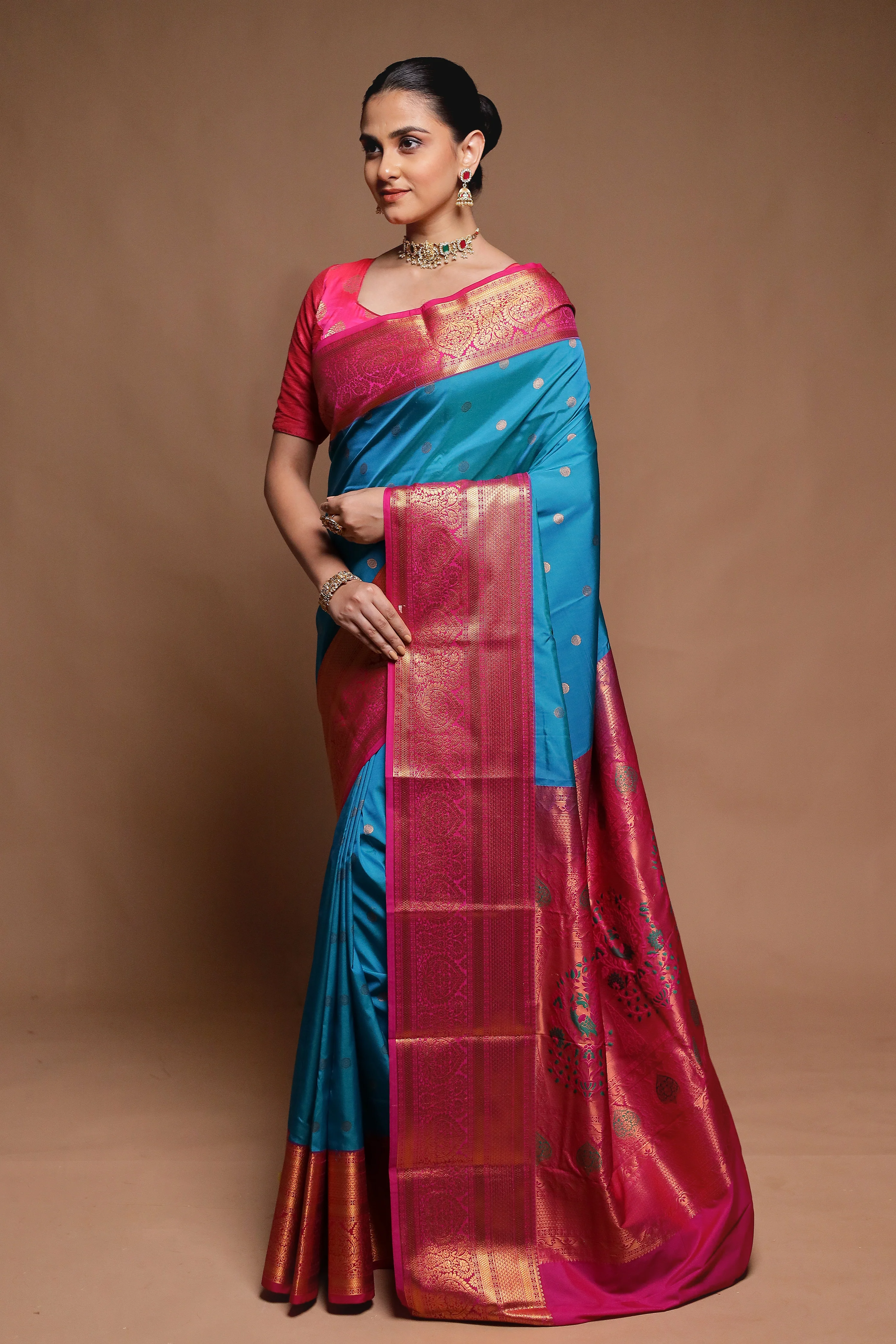 Blue Kanjivaram Silk Saree With Blouse Piece - Image 4