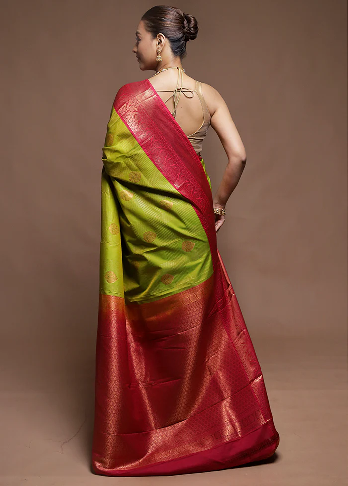 Green Kanjivaram Silk Saree With Blouse Piece - Image 3