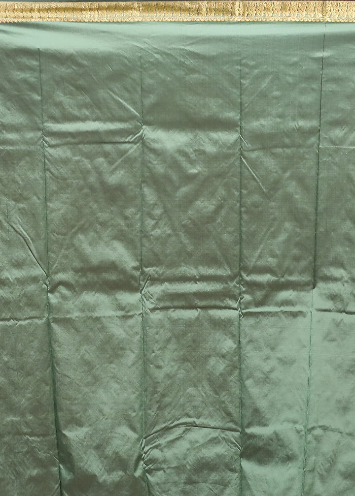 Green Kanjivaram Silk Saree With Blouse Piece - Image 5