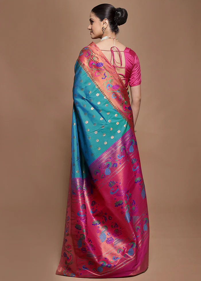 Green Kanjivaram Silk Saree With Blouse Piece - Image 3