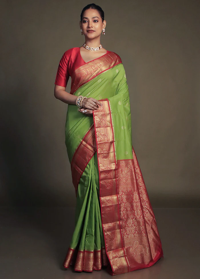 Green Kanjivaram Silk Saree With Blouse Piece