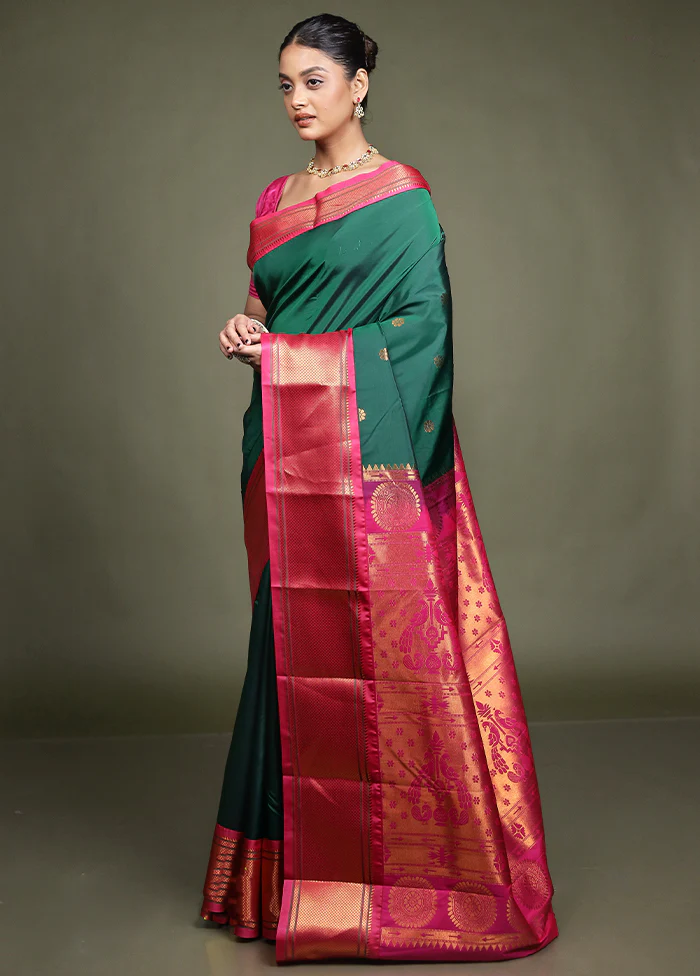Green Kanjivaram Silk Saree With Blouse Piece - Image 4