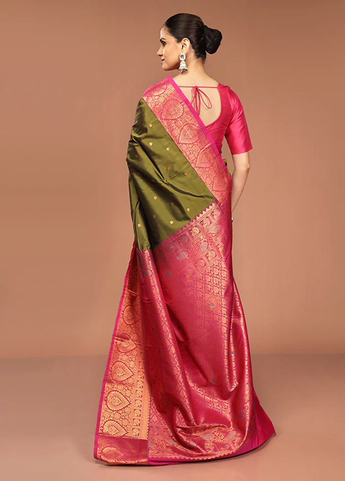 Green Kanjivaram Silk Saree With Blouse Piece - Image 3