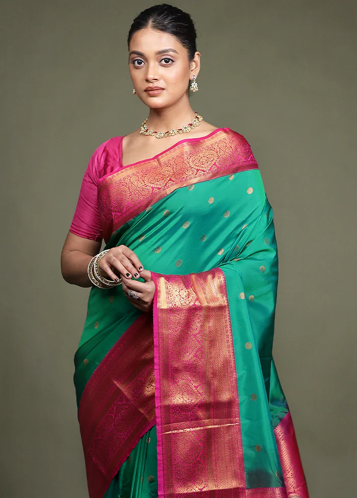 Green Kanjivaram Silk Saree With Blouse Piece