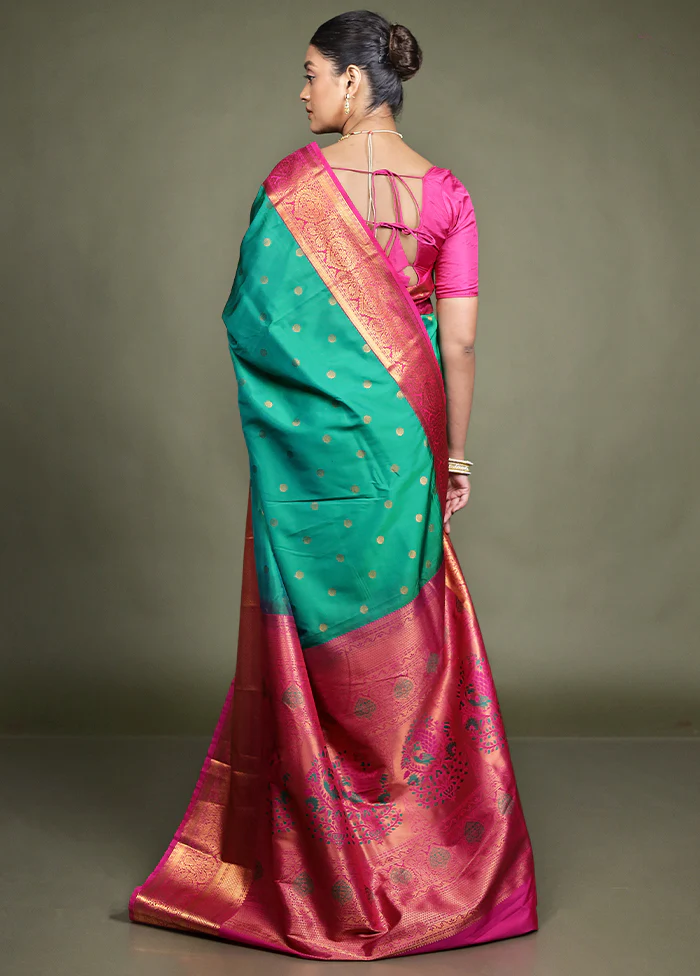 Green Kanjivaram Silk Saree With Blouse Piece - Image 3