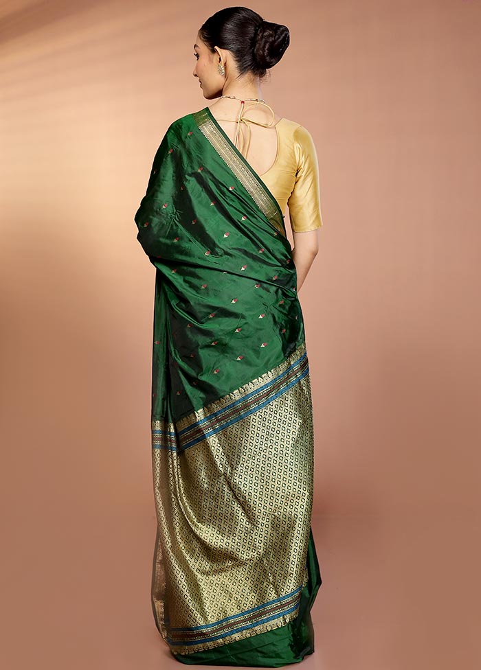 Green Kanjivaram Silk Saree With Blouse Piece - Image 3