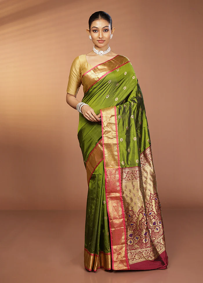 Green Kanjivaram Silk Saree With Blouse Piece - Image 2