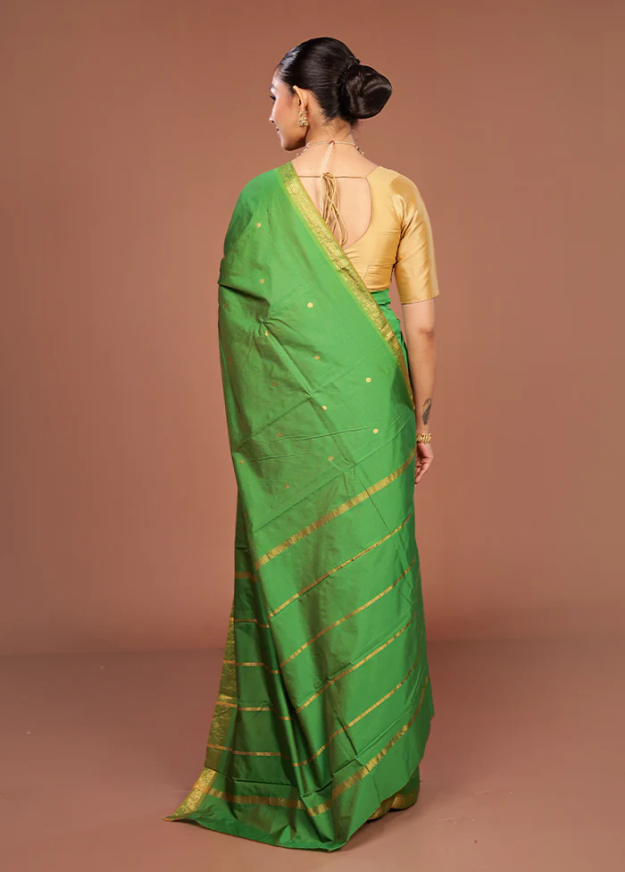 Green Kanjivaram Silk Saree With Blouse Piece - Image 3