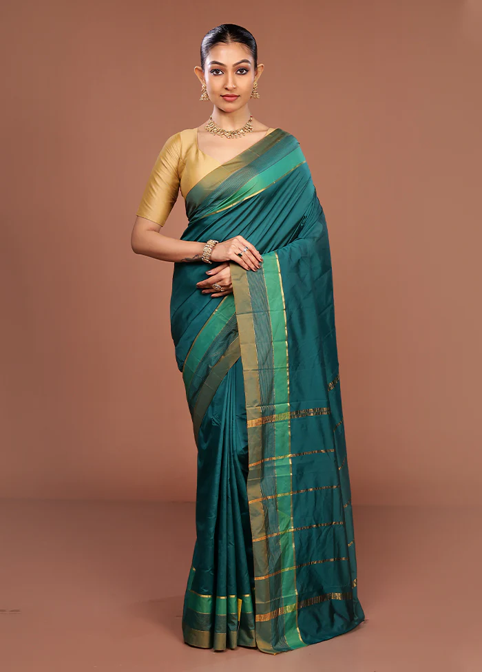 Green Kanjivaram Silk Saree With Blouse Piece - Image 2