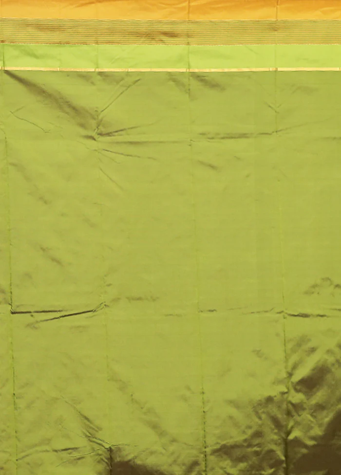 Green Kanjivaram Silk Saree With Blouse Piece - Image 5