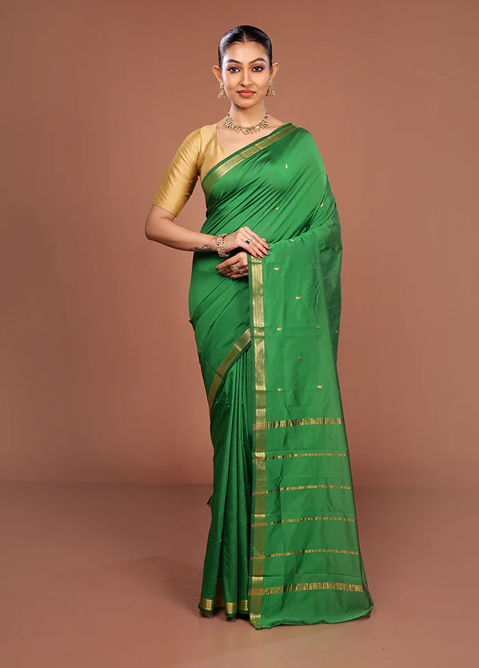 Green Kanjivaram Silk Saree With Blouse Piece - Image 2