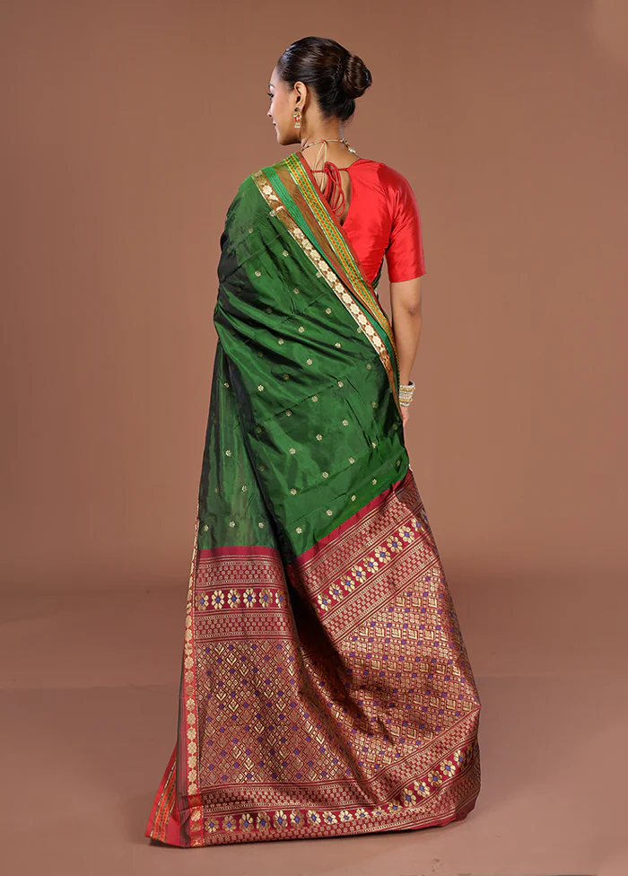 Green Kanjivaram Silk Saree With Blouse Piece - Image 3