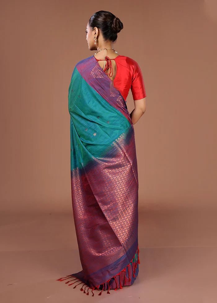 Green Kanjivaram Silk Saree With Blouse Piece - Image 3