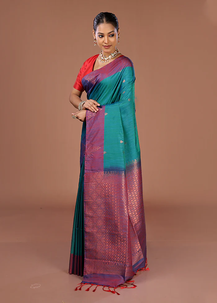Green Kanjivaram Silk Saree With Blouse Piece - Image 4