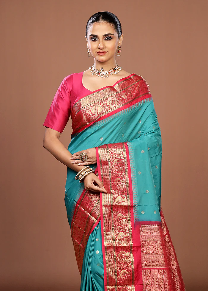 Green Kanjivaram Silk Saree With Blouse Piece