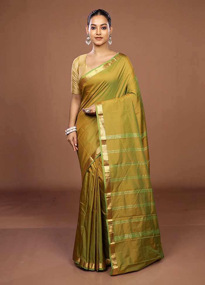 Green Kanjivaram Silk Saree With Blouse Piece - Image 2