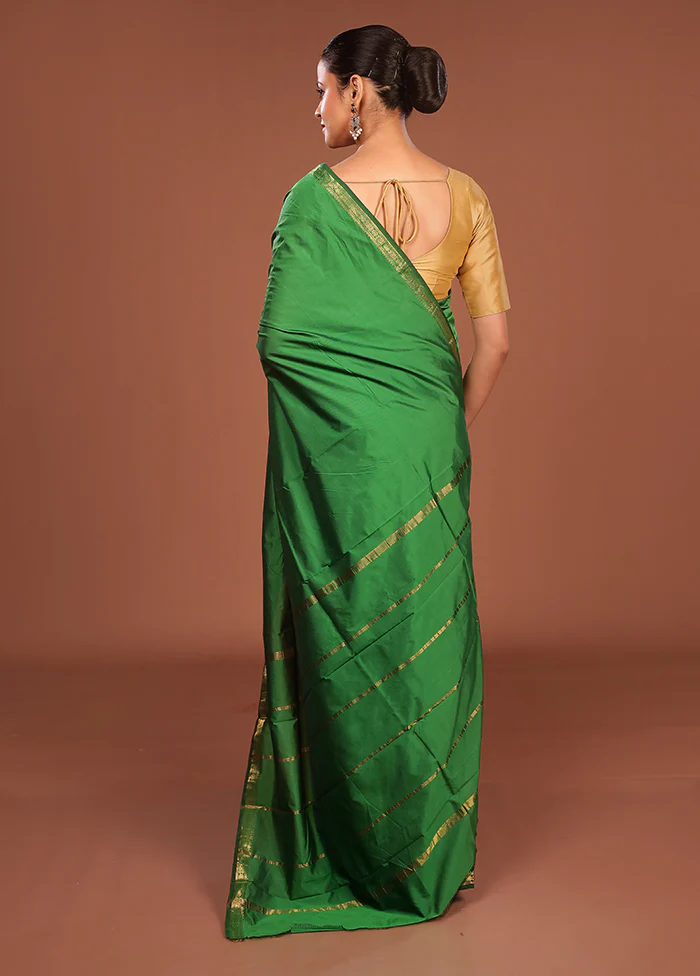 Green Kanjivaram Silk Saree With Blouse Piece - Image 3