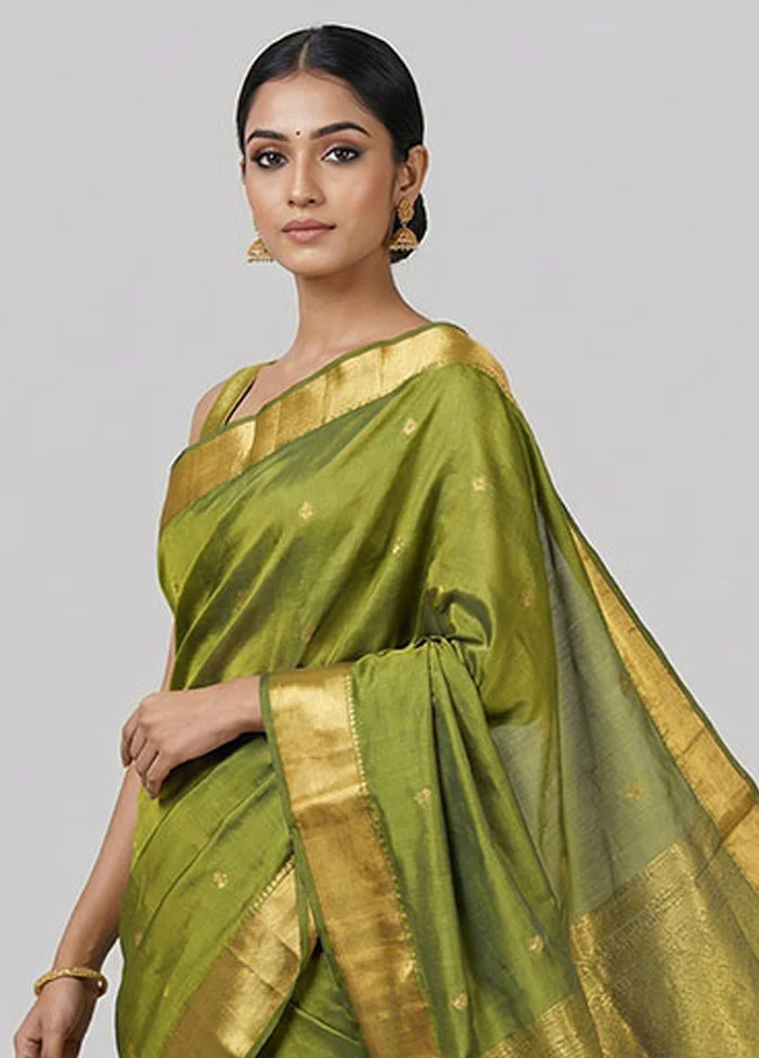 Green Kanjivaram Silk Saree With Blouse Piece - Image 2