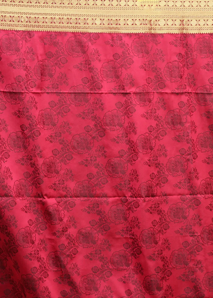 Green Kanjivaram Silk Saree With Blouse Piece - Image 5