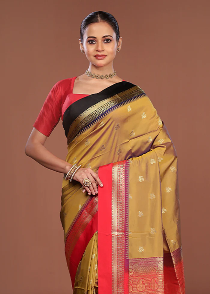 Green Kanjivaram Silk Saree With Blouse Piece