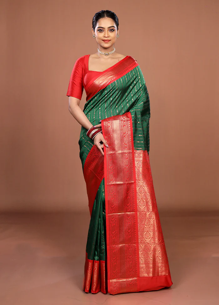 Green Kanjivaram Silk Saree With Blouse Piece - Image 2