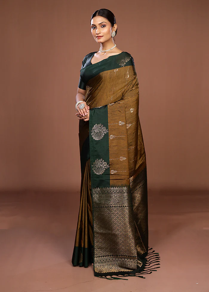 Green Kanjivaram Silk Saree With Blouse Piece - Image 4